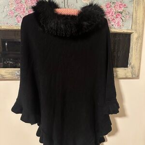 Elegant Black Poncho with Faux Fur Collar